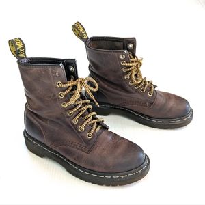 DOC MARTENS Crazy Horse brown leather lace-up combat boots